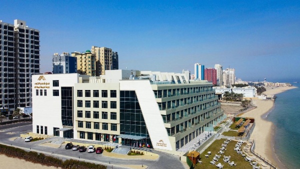 Al Kout Beach Hotel image 1