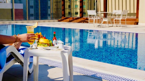 Al Kout Beach Hotel image 3